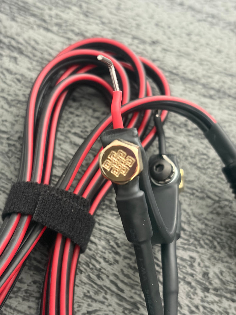 Hard Craft Company Clipcord Heavy duty Black - Endless Knot Gold